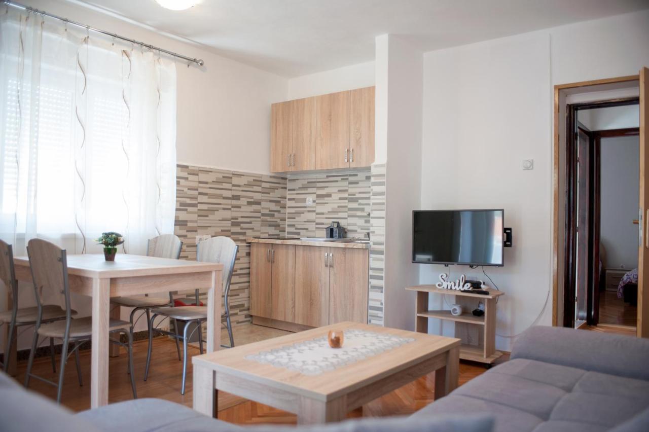 Апартаменты Apartman Nikola Требинье Экстерьер фото