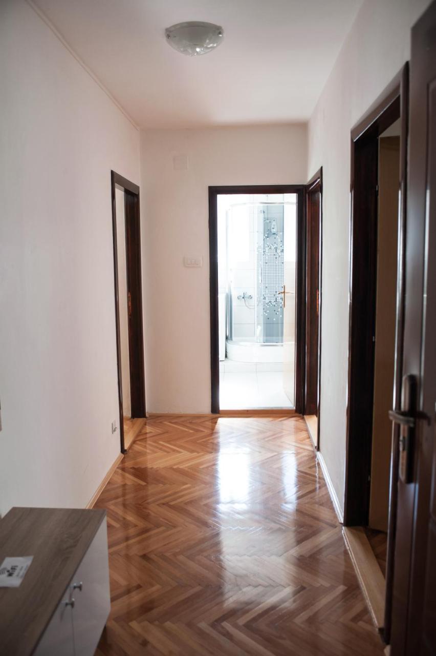 Апартаменты Apartman Nikola Требинье Экстерьер фото